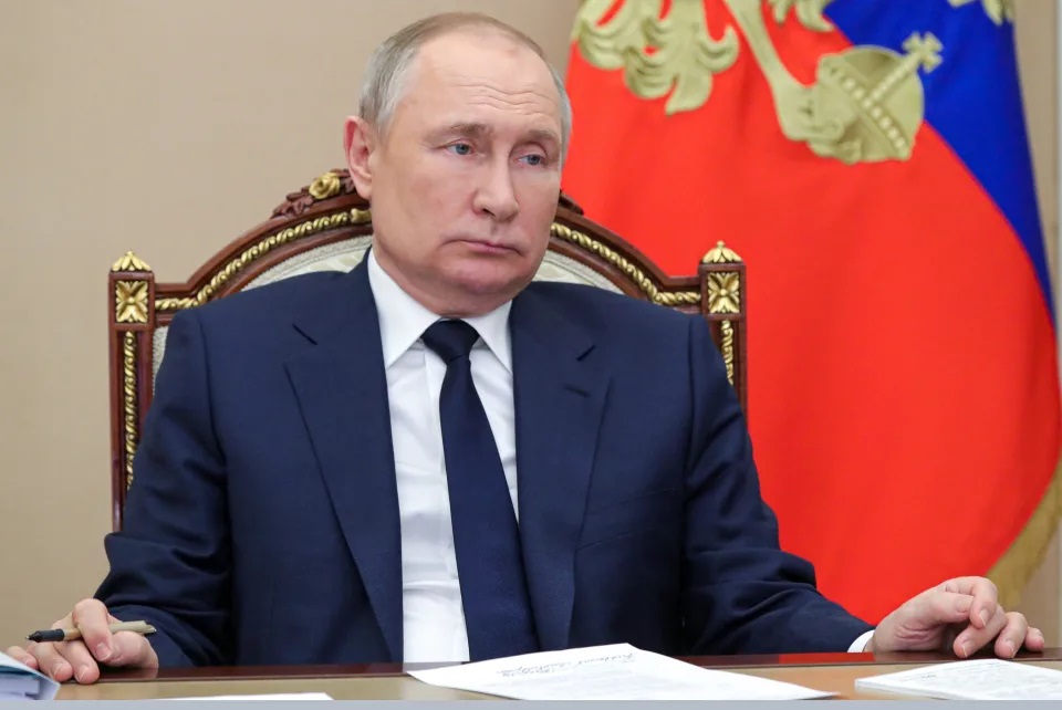 Guerra da Ucrânia: ‘Resposta vai ser rápida como um raio’: Putin ameaça comunidade internacional