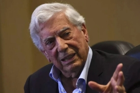 Escritor Vargas Llosa, que diz preferir Bolsonaro a Lula, apoiou a extrema-direita no Chile e no Peru